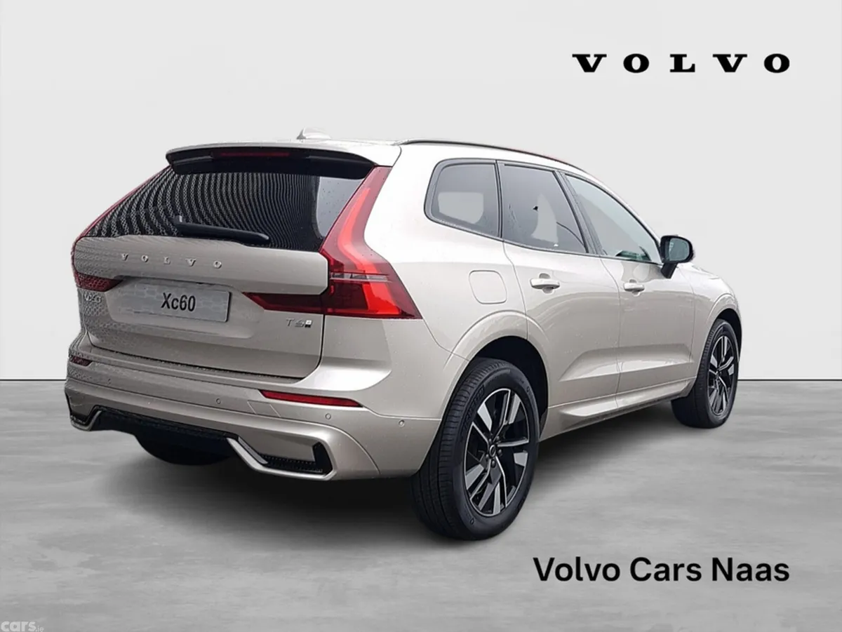 Volvo XC60 MPV, Petrol Plug-in Hybrid, 2025, Gold