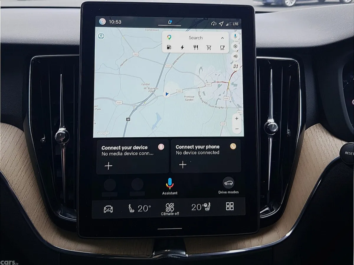 Volvo XC60 MPV, Petrol Plug-in Hybrid, 2025, Gold