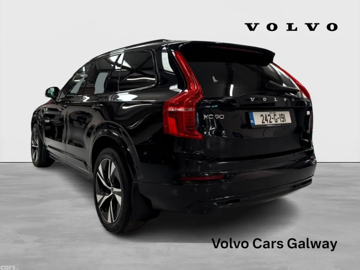Volvo XC90 SUV, Petrol Plug-in Hybrid, 2024, Black