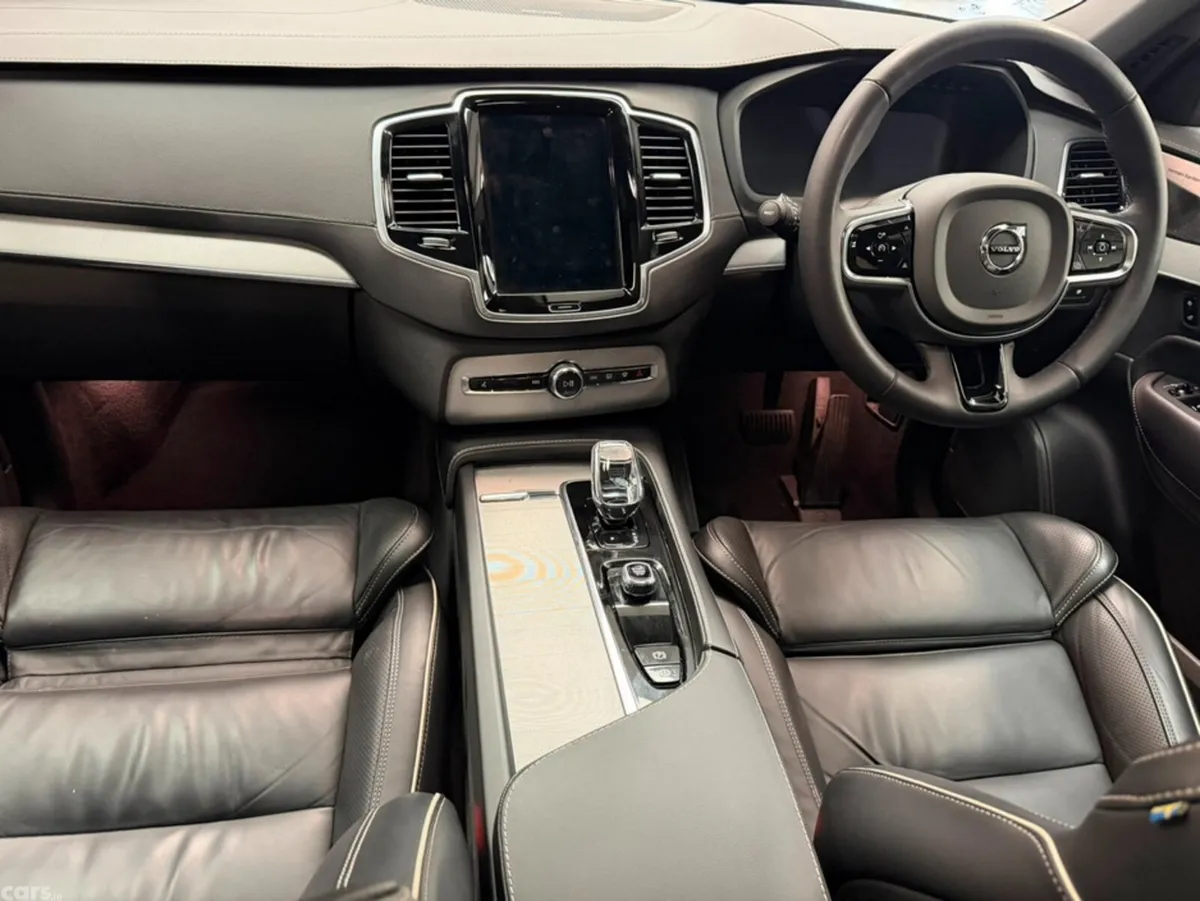 Volvo XC90 SUV, Petrol Plug-in Hybrid, 2024, Black