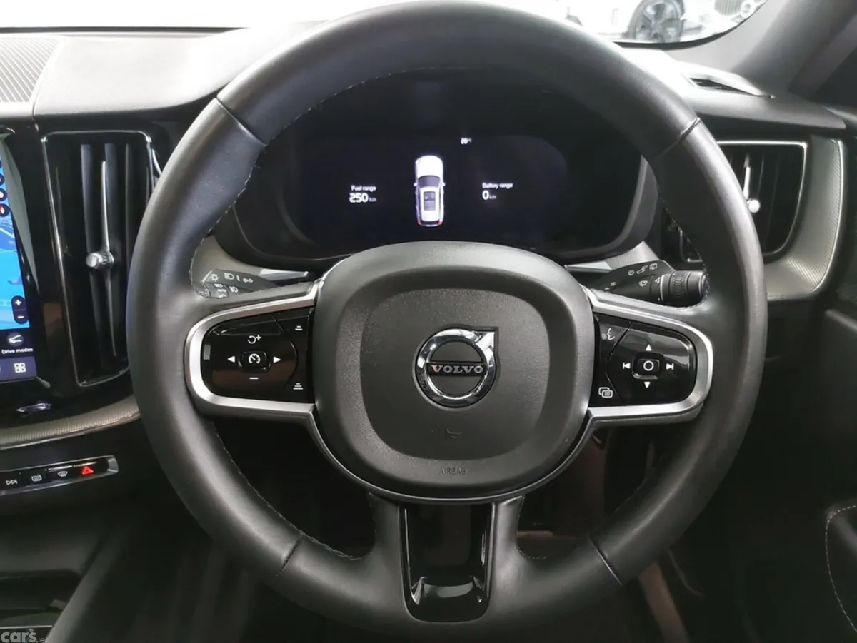 Volvo XC60 SUV, Petrol Plug-in Hybrid, 2023, White