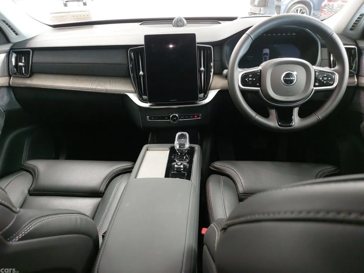 Volvo XC90 SUV, Petrol Hybrid, 2025, Silver