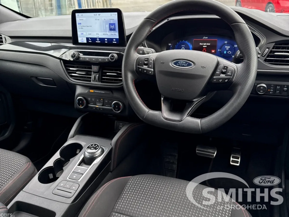 Ford Kuga MPV, Petrol Plug-in Hybrid, 2023, Black