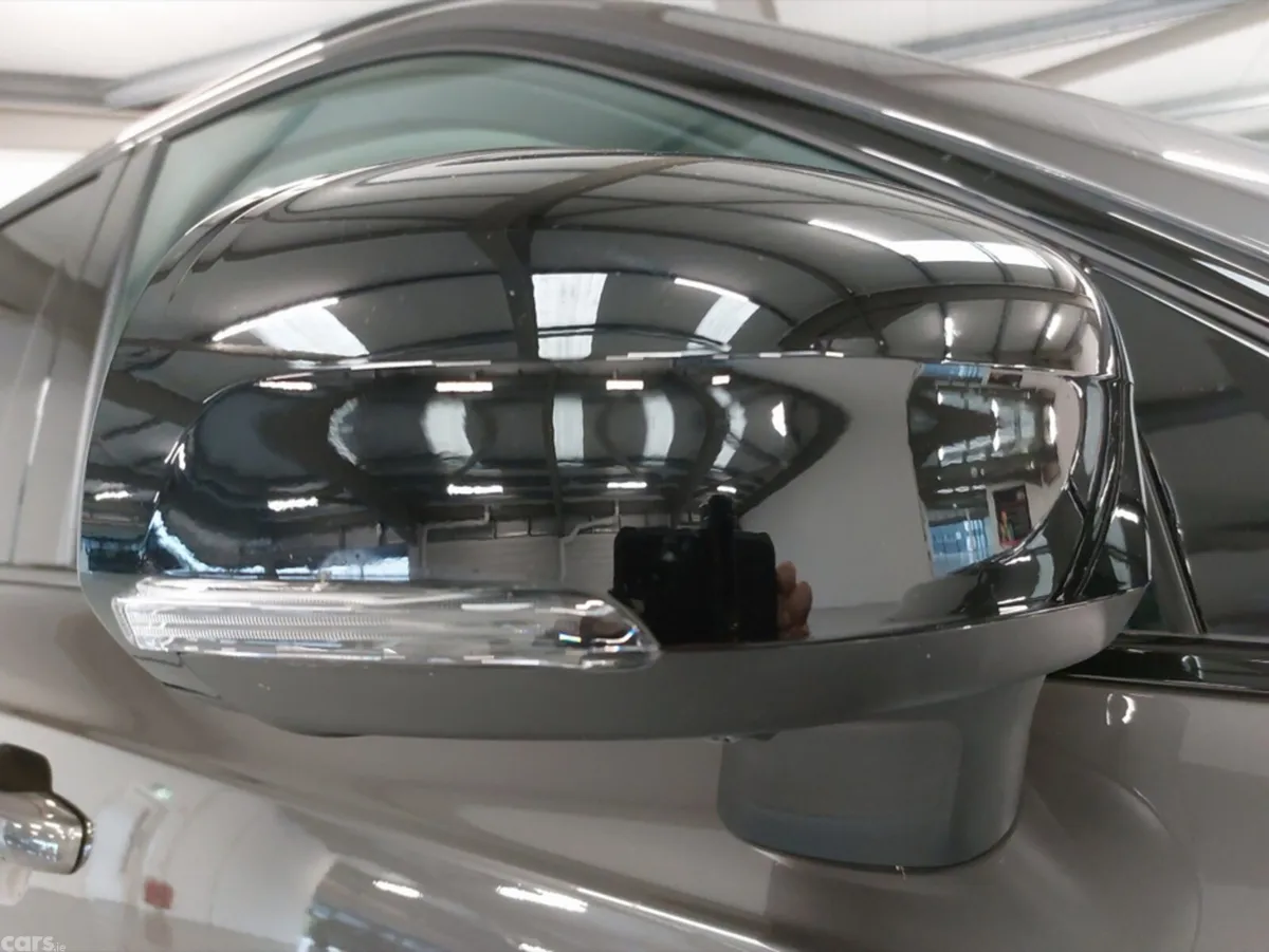 Volvo XC90 SUV, Petrol Plug-in Hybrid, 2025, Grey