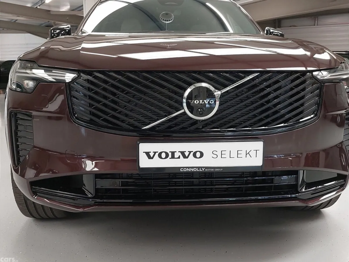 Volvo XC90 MPV, Petrol Plug-in Hybrid, 2026, Red