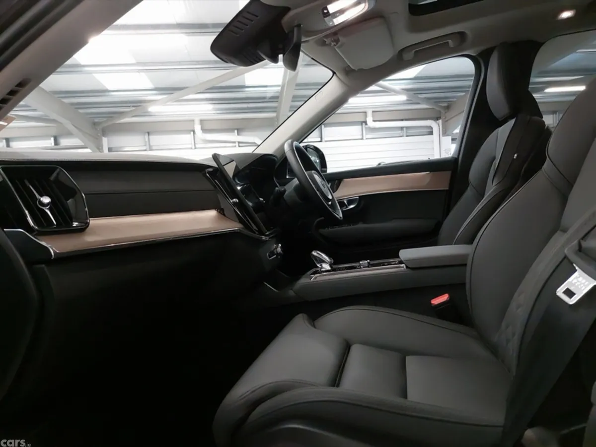 Volvo XC90 SUV, Petrol Plug-in Hybrid, 2025, Grey