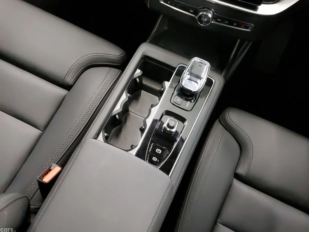 Volvo XC90 SUV, Petrol Plug-in Hybrid, 2025, Grey