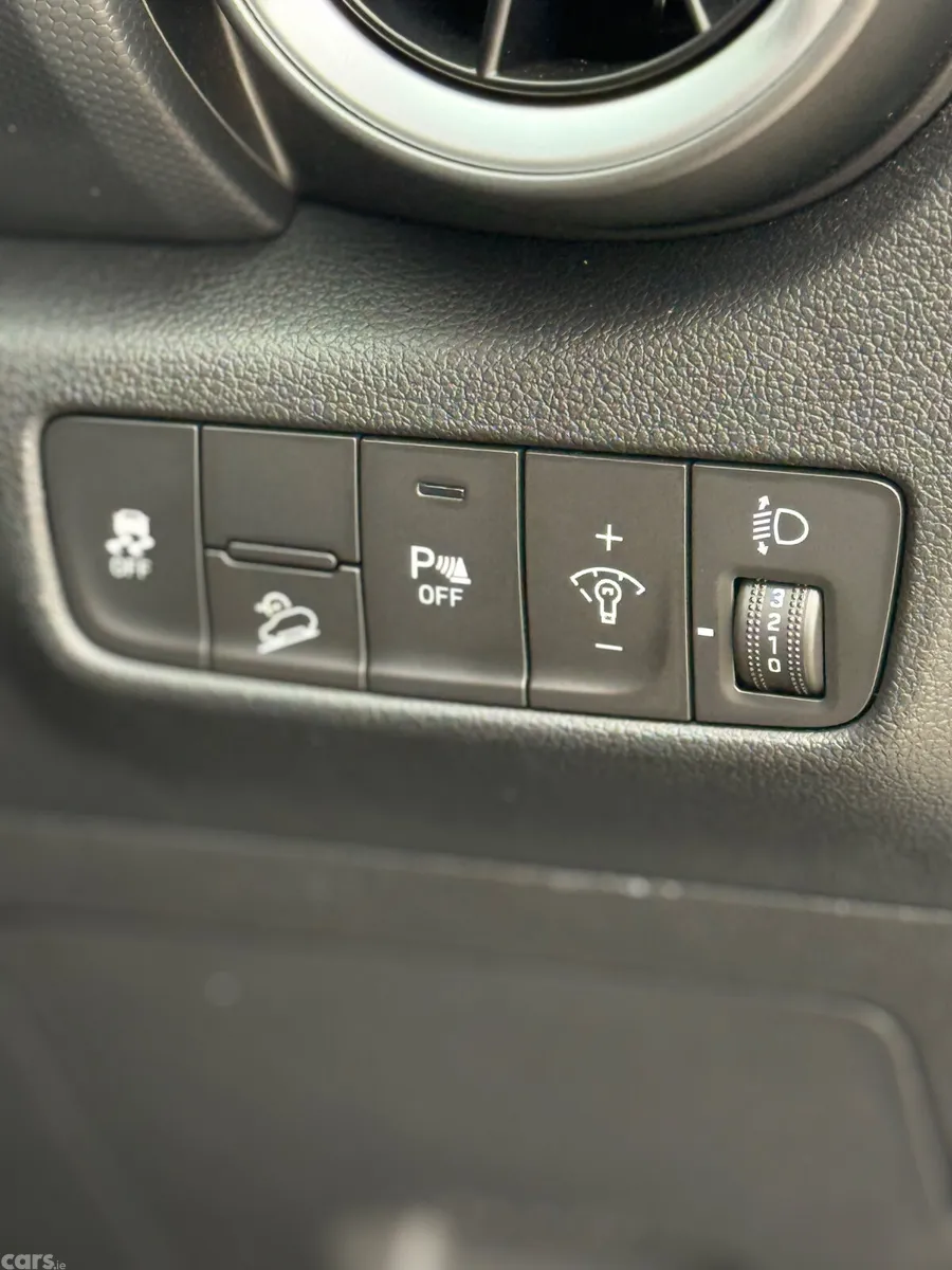 Hyundai KONA MPV, Petrol, 2022, Grey
