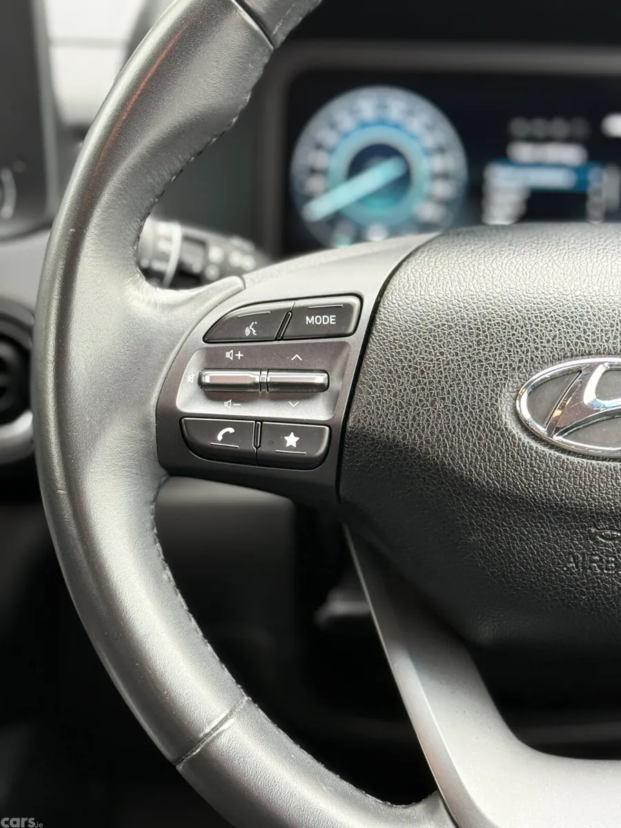 Hyundai KONA MPV, Petrol, 2022, Grey