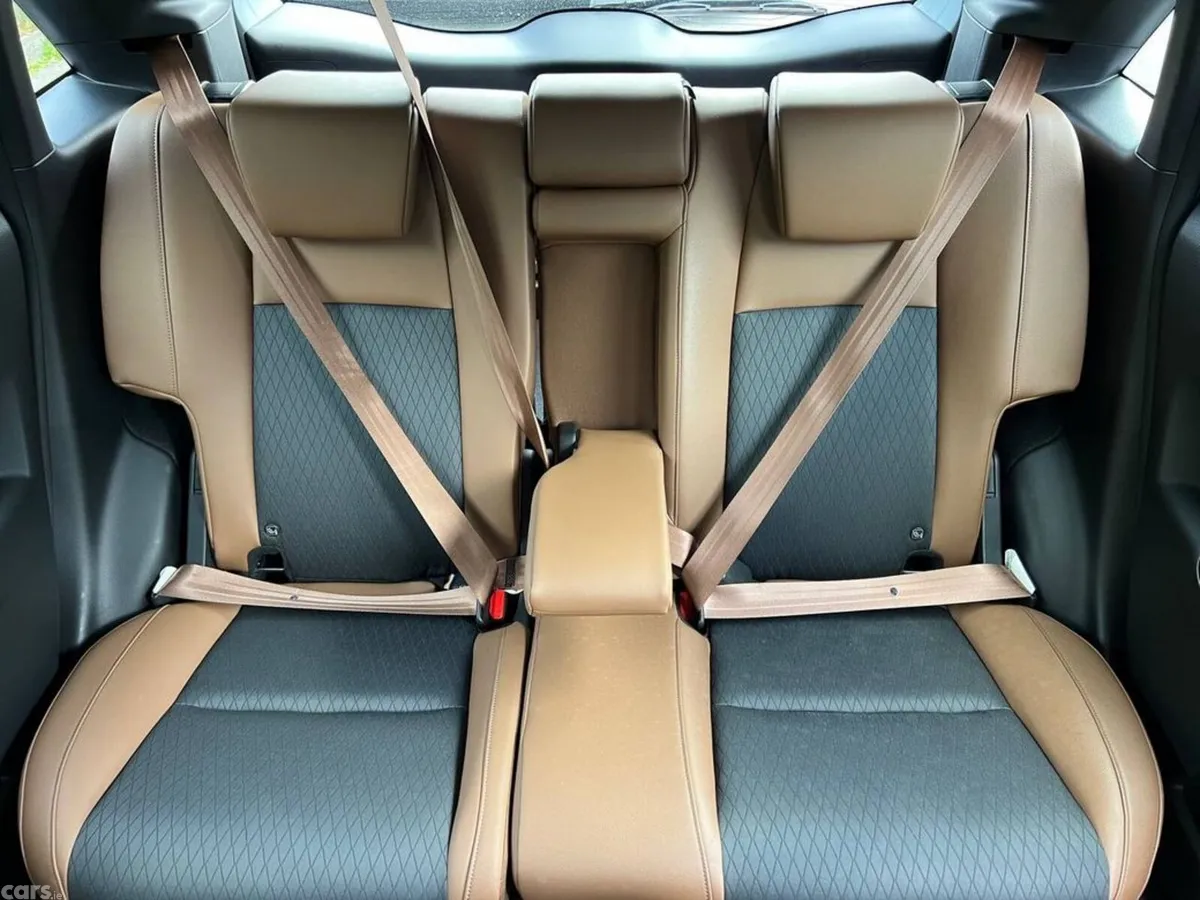 Honda Fit Hatchback, Petrol Hybrid, 2020, Silver