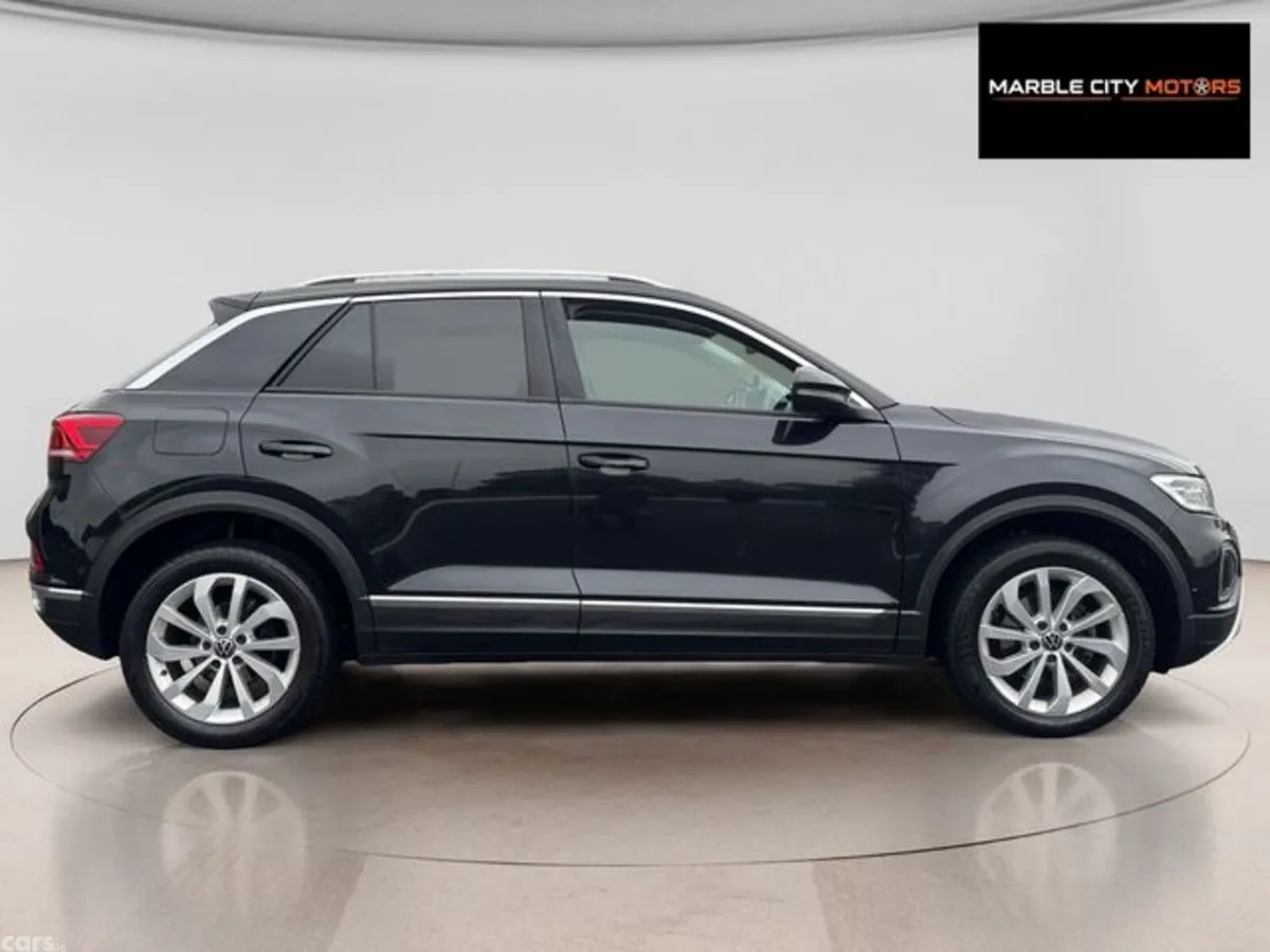 Volkswagen T-Roc Estate, Diesel, 2022, Black