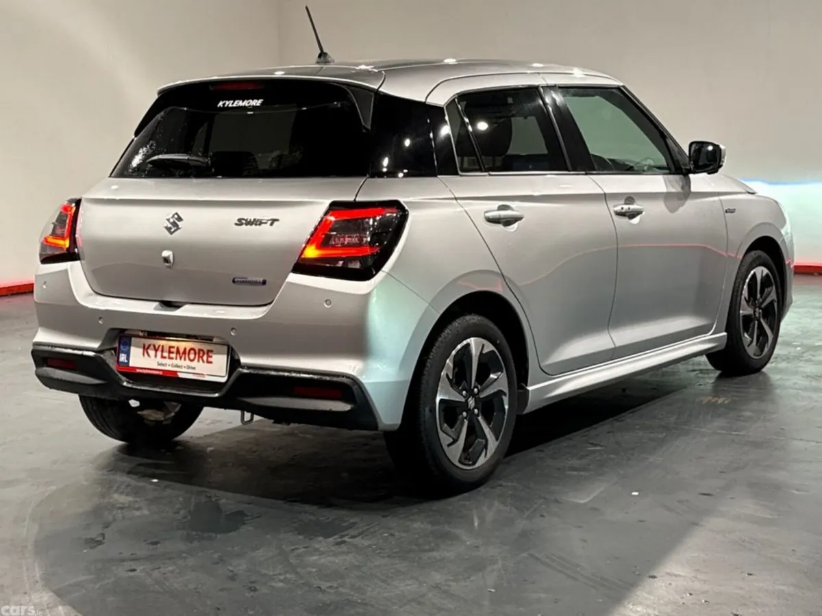 Suzuki Swift Hatchback, Petrol Hybrid, 2025, Silver