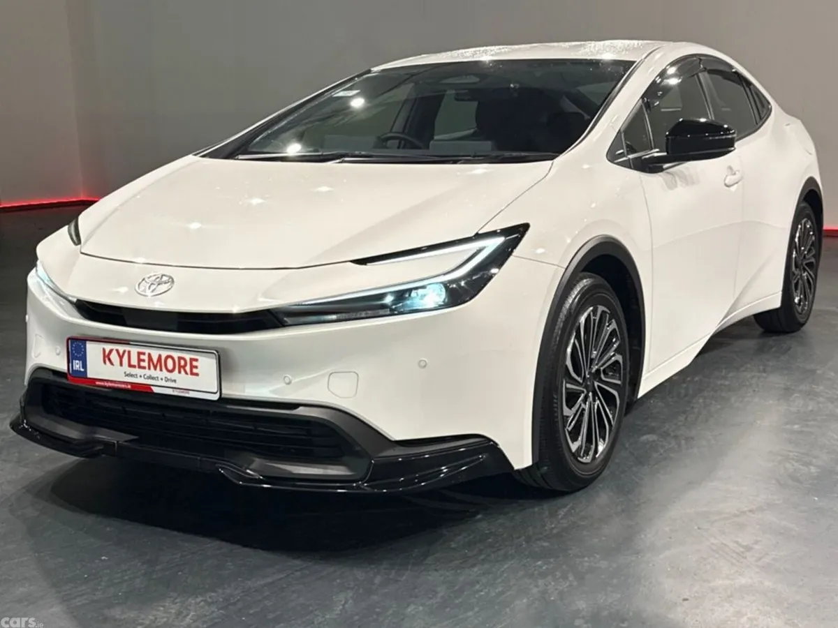 Toyota Prius Hatchback, Petrol Hybrid, 2025, White
