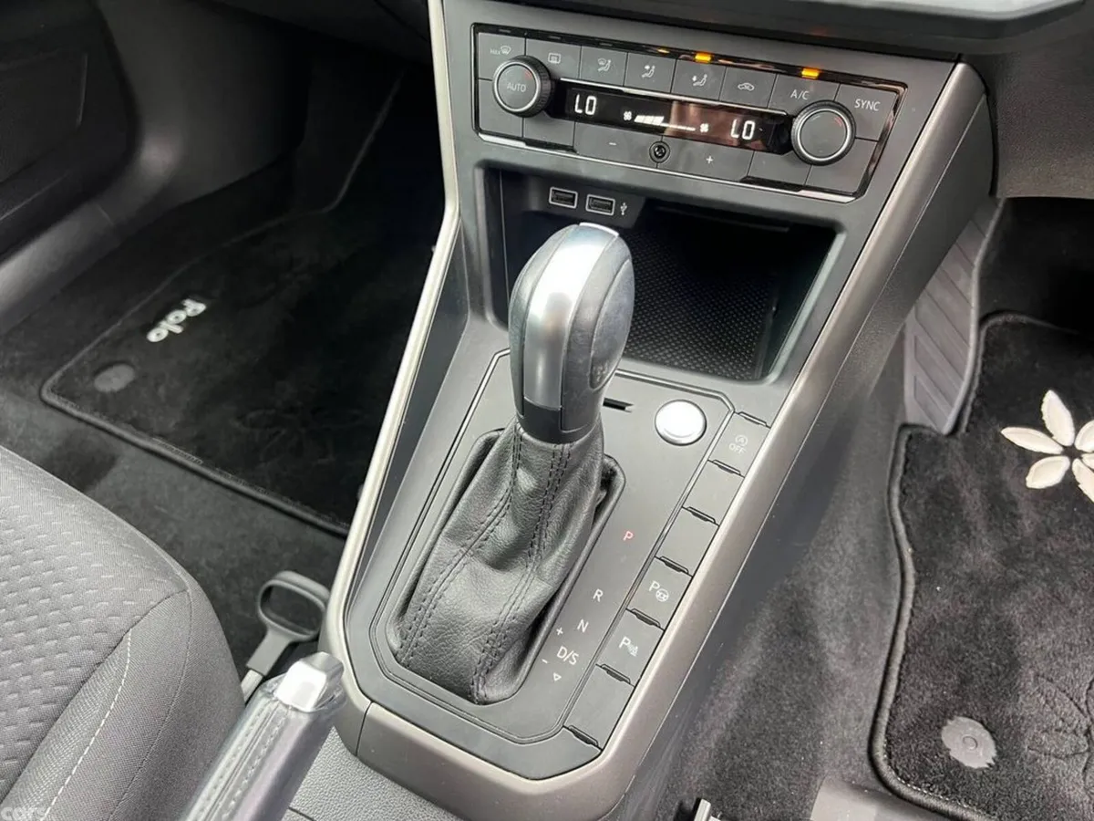 Volkswagen Polo Hatchback, Petrol, 2020, White