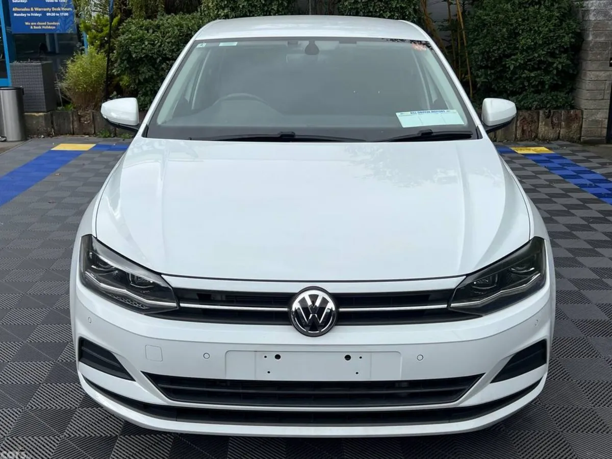Volkswagen Polo Hatchback, Petrol, 2020, White