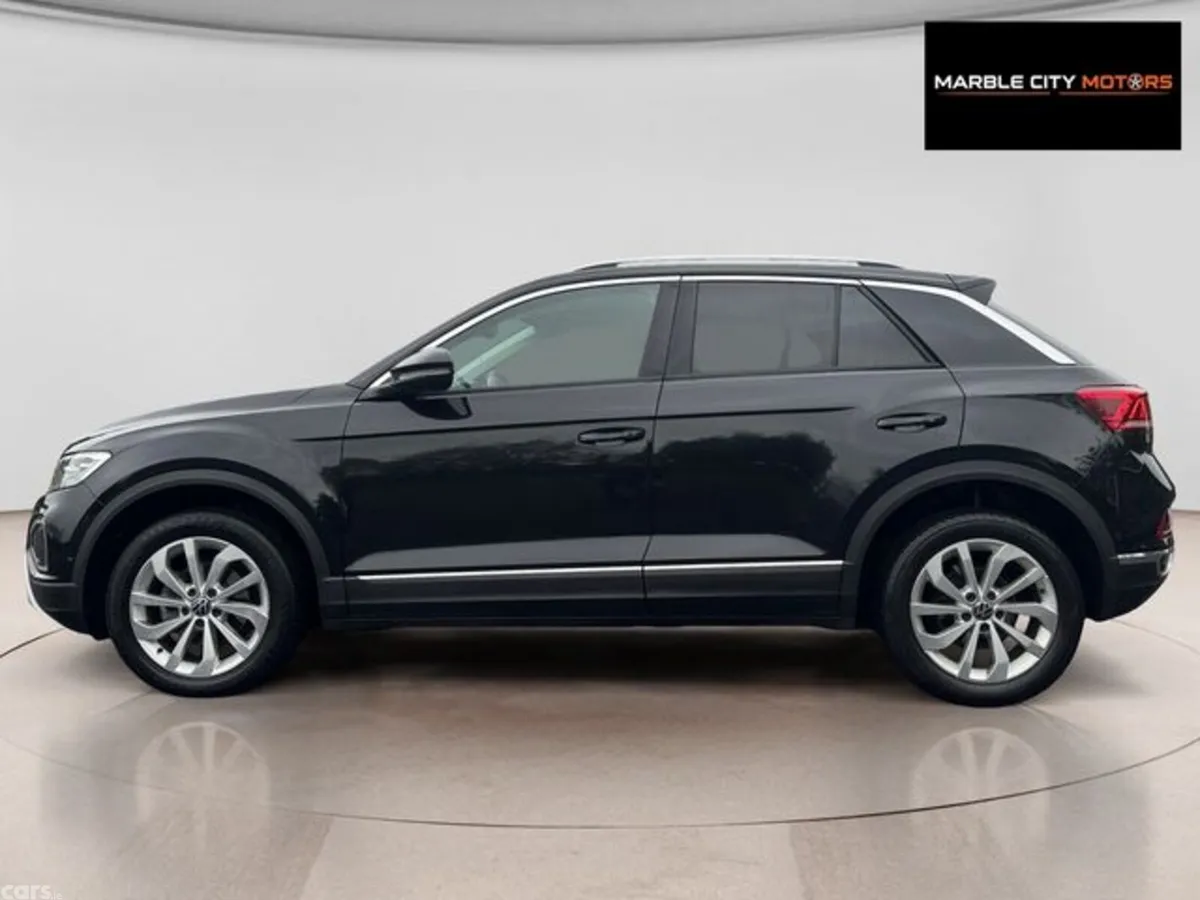 Volkswagen T-Roc Estate, Diesel, 2022, Black