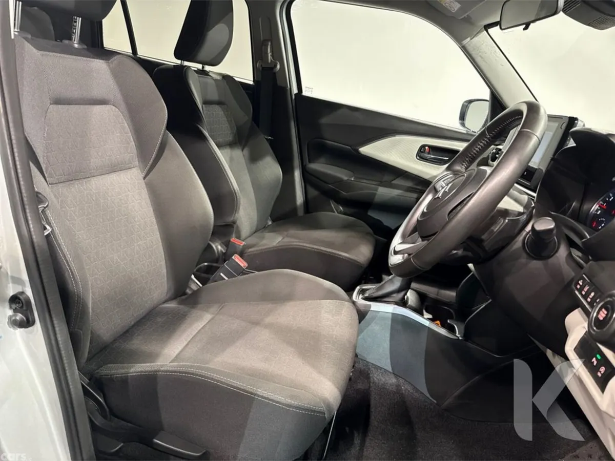 Suzuki Swift Hatchback, Petrol Hybrid, 2025, Silver