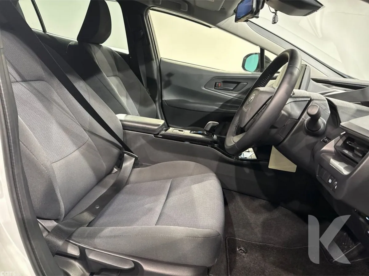 Toyota Prius Hatchback, Petrol Hybrid, 2025, White