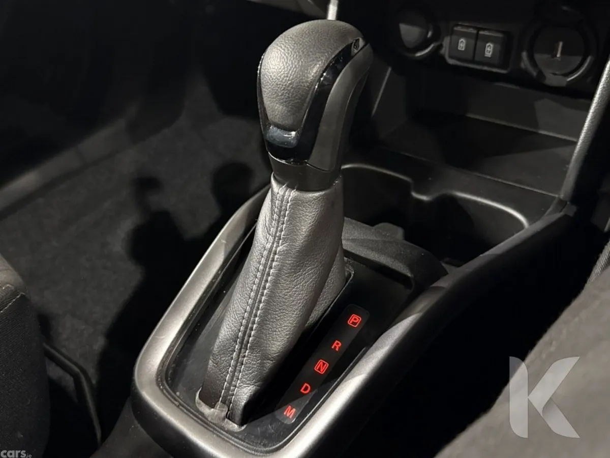 Suzuki Swift Hatchback, Petrol Hybrid, 2025, Silver
