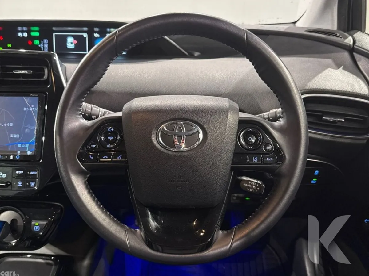 Toyota Prius Hatchback, Petrol Hybrid, 2019, Blue