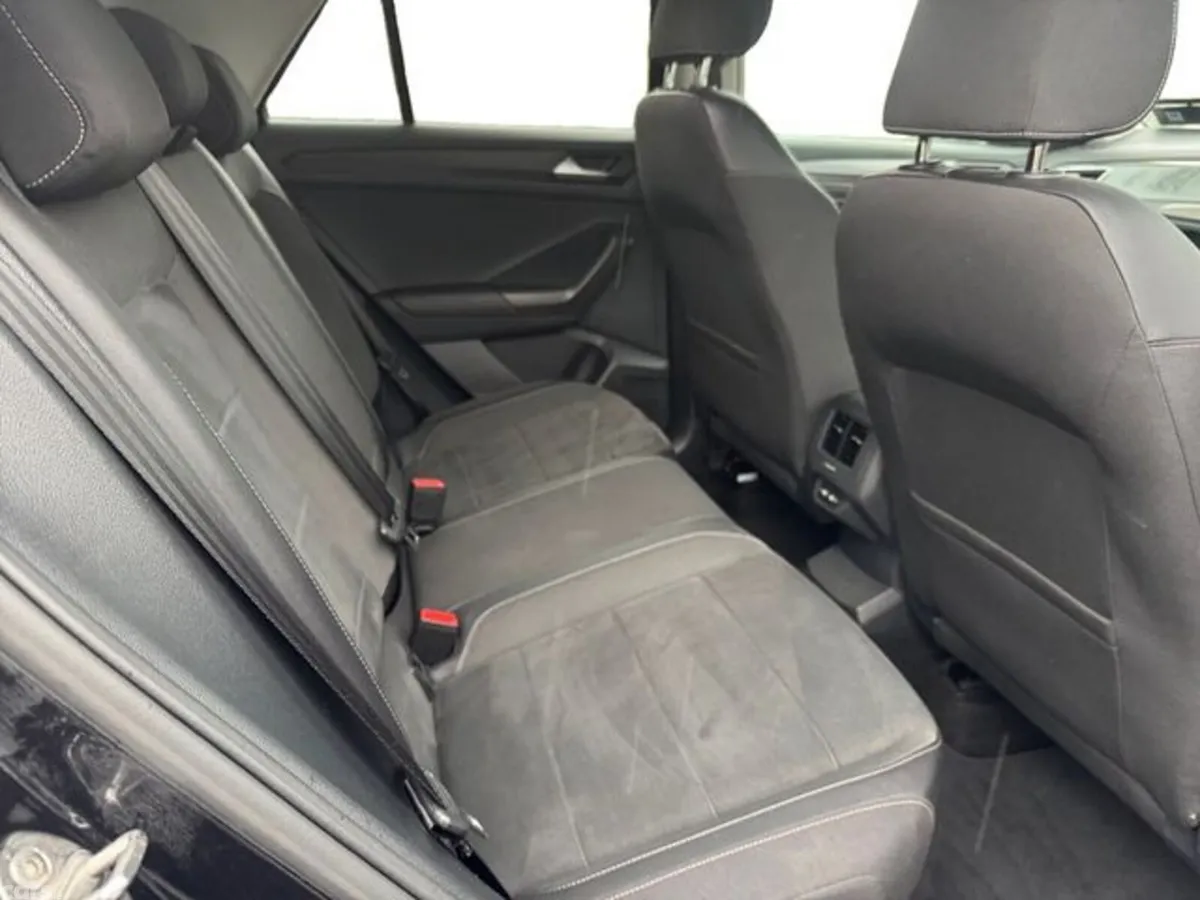 Volkswagen T-Roc Estate, Diesel, 2022, Black