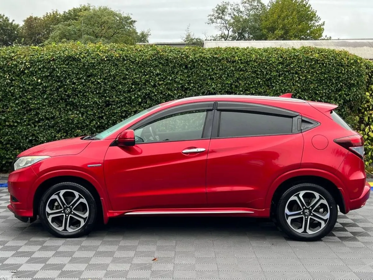 Honda Vezel SUV, Petrol Hybrid, 2017, Red