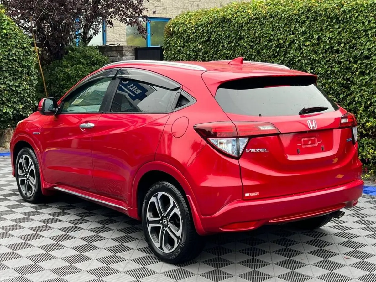 Honda Vezel SUV, Petrol Hybrid, 2017, Red