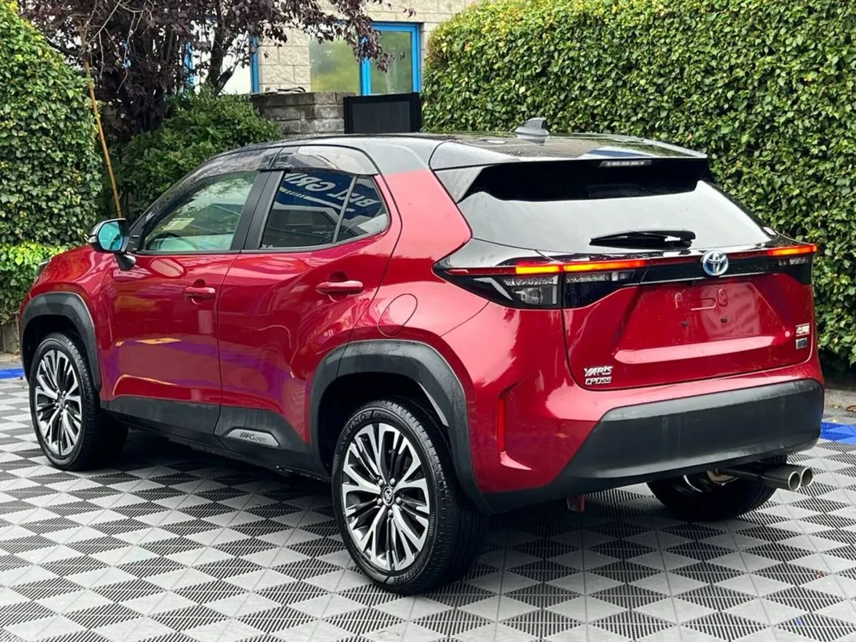 Toyota Yaris Cross SUV, Petrol Hybrid, 2021, Red