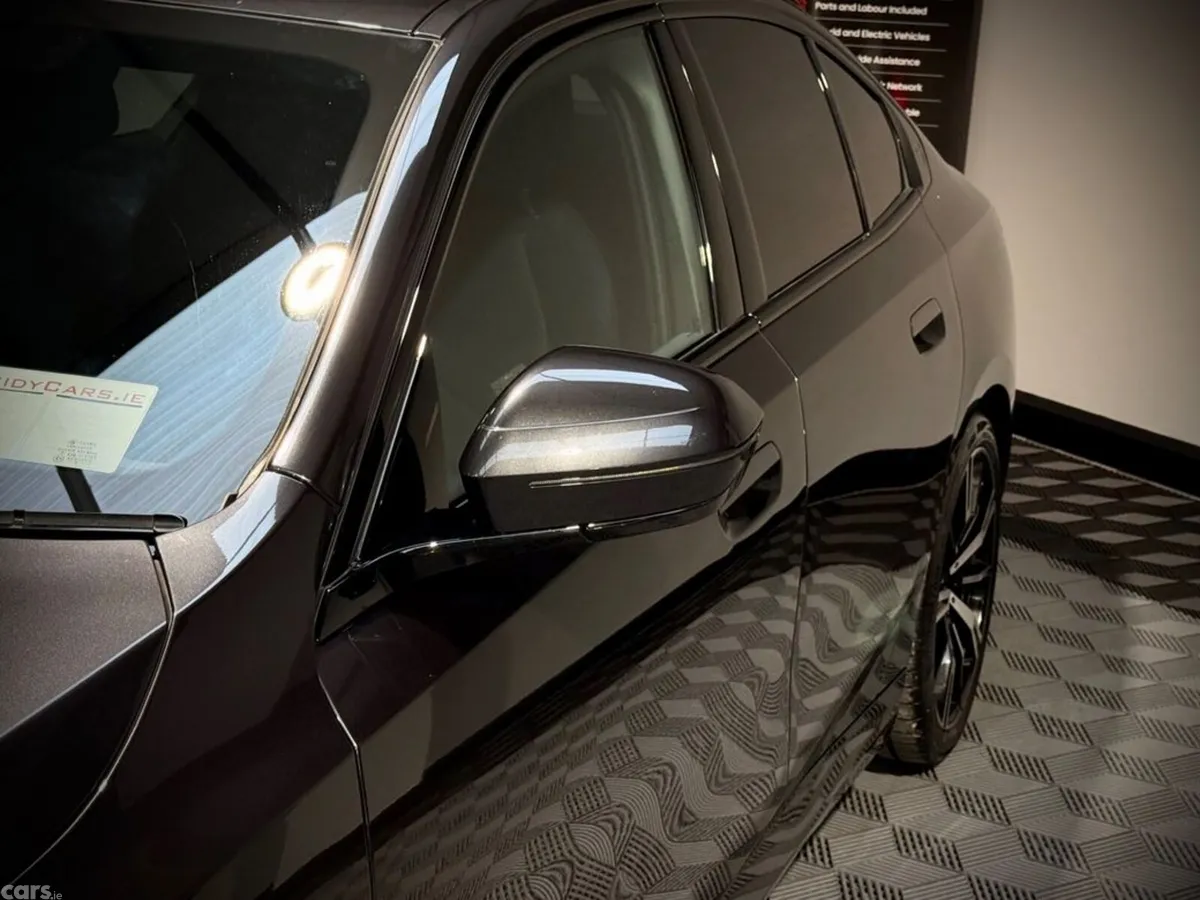 BMW 5-Series Saloon, Petrol Hybrid, 2026, Grey