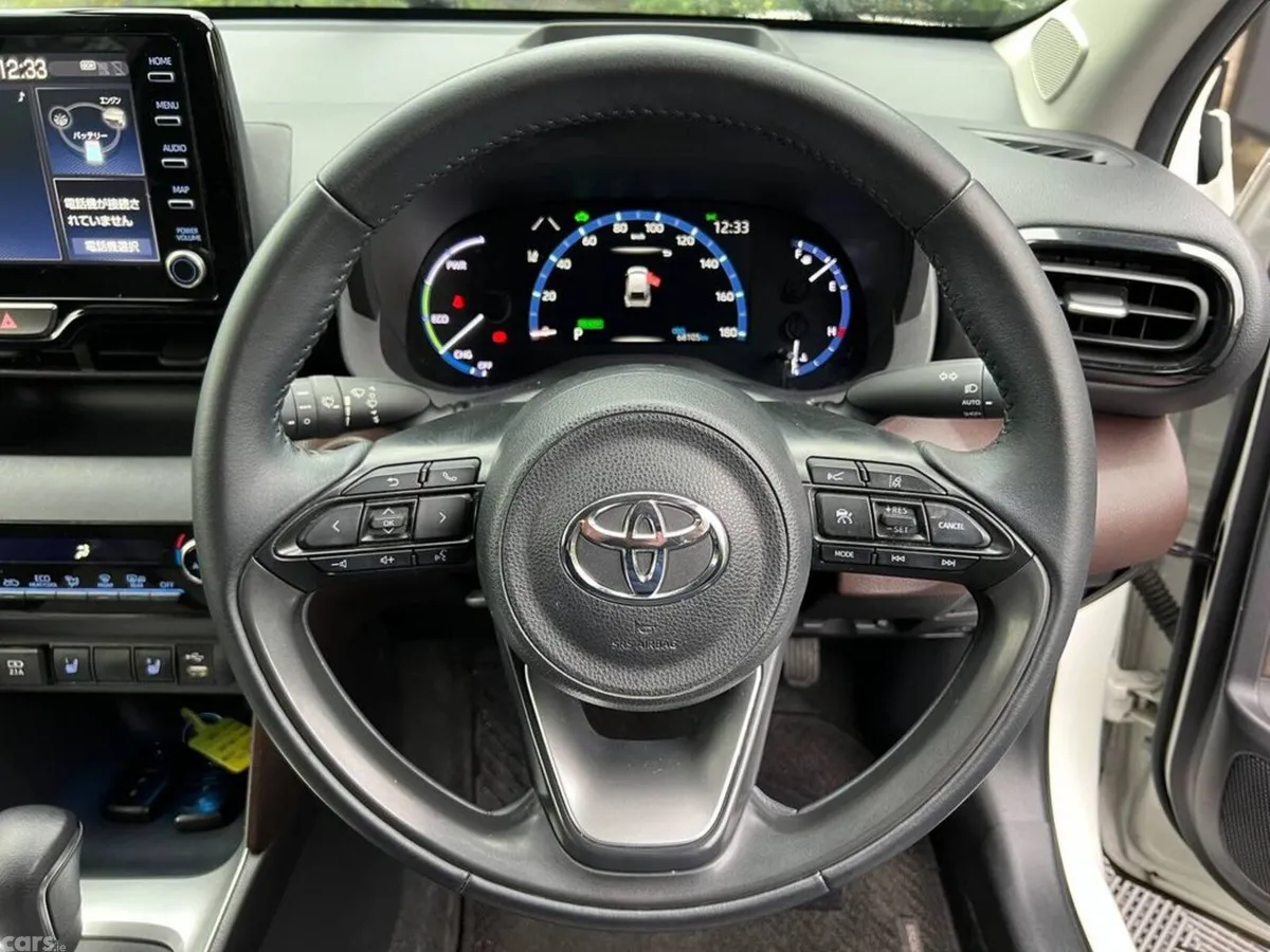 Toyota Yaris Cross SUV, Petrol Hybrid, 2021, White