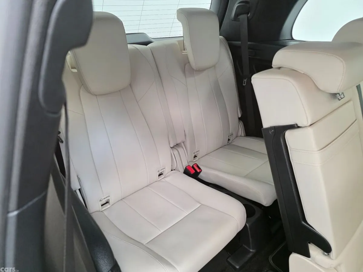 Mercedes-Benz GLB SUV, Diesel, 2023, White