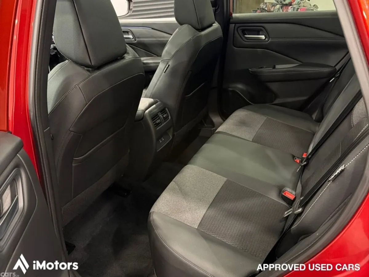 Nissan Qashqai SUV, Petrol Hybrid, 2026, Red