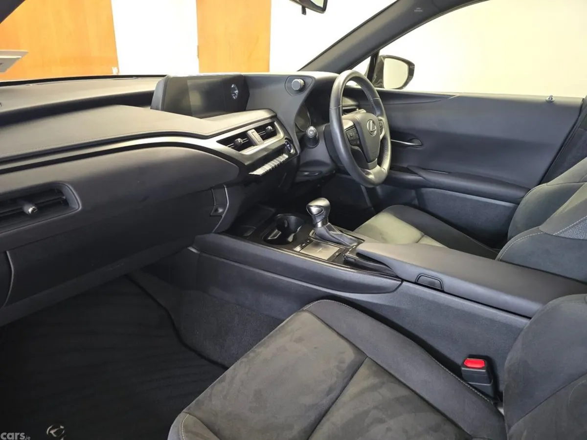 Lexus UX Hatchback, Petrol Hybrid, 2021, Silver