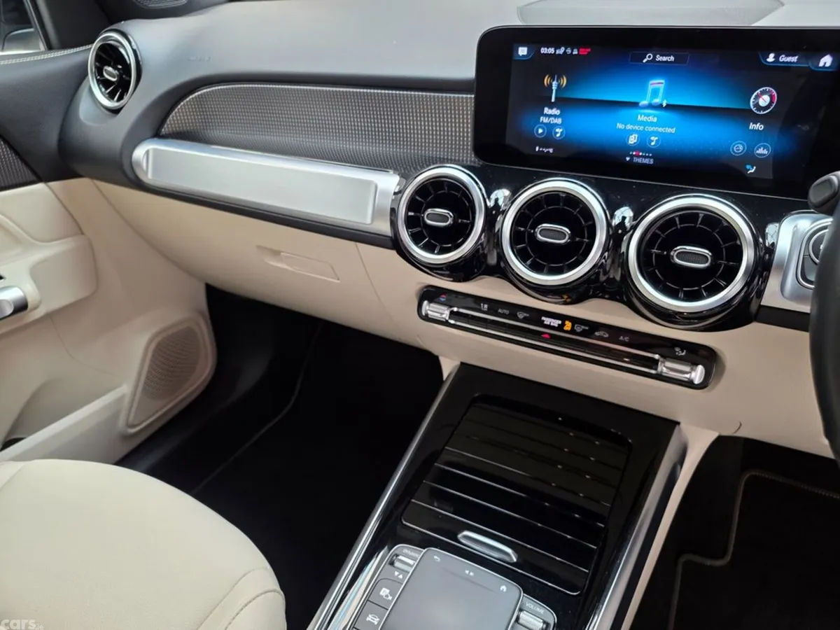 Mercedes-Benz GLB SUV, Diesel, 2023, White