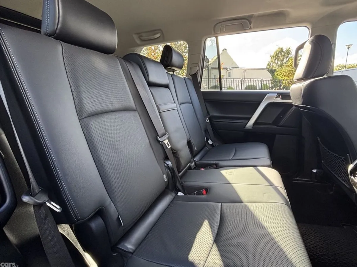 Toyota Land Cruiser MPV, Diesel, 2023, Black