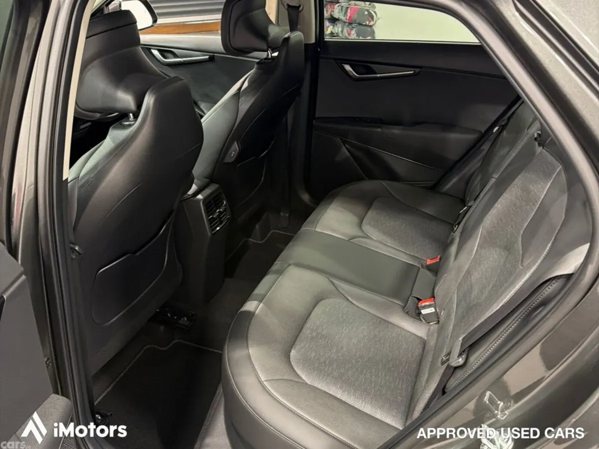 Kia Niro SUV, Petrol Plug-in Hybrid, 2024, Grey