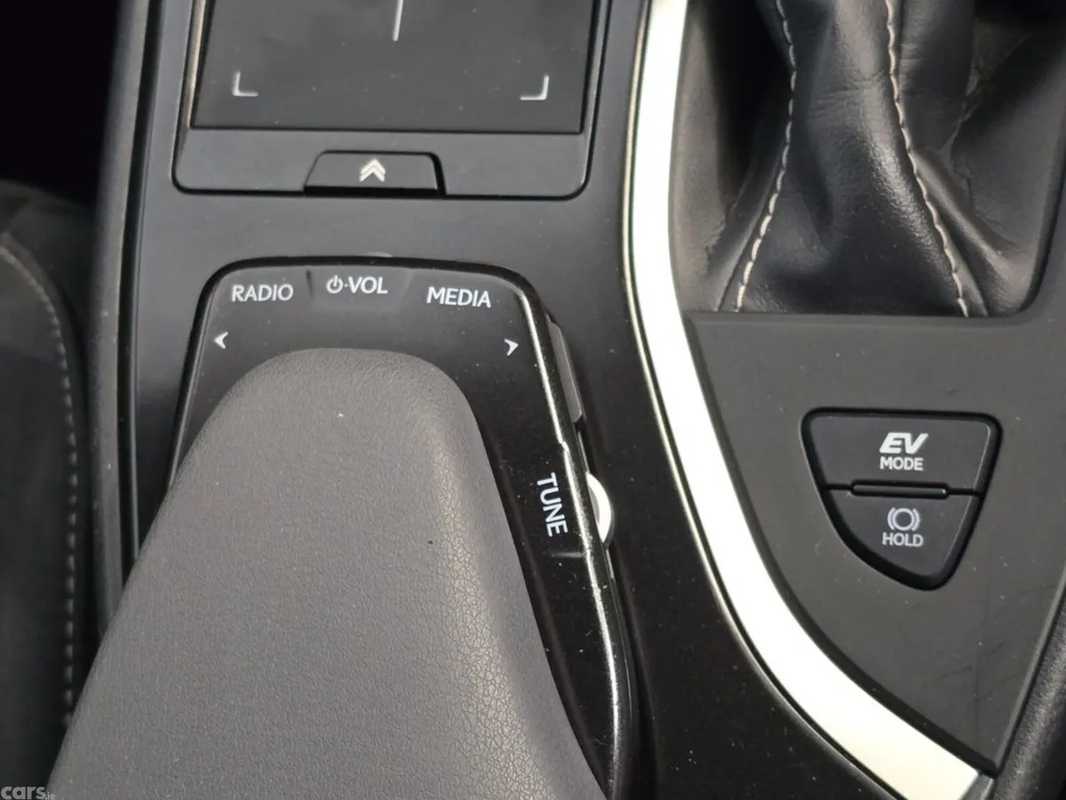 Lexus UX Hatchback, Petrol Hybrid, 2021, Silver