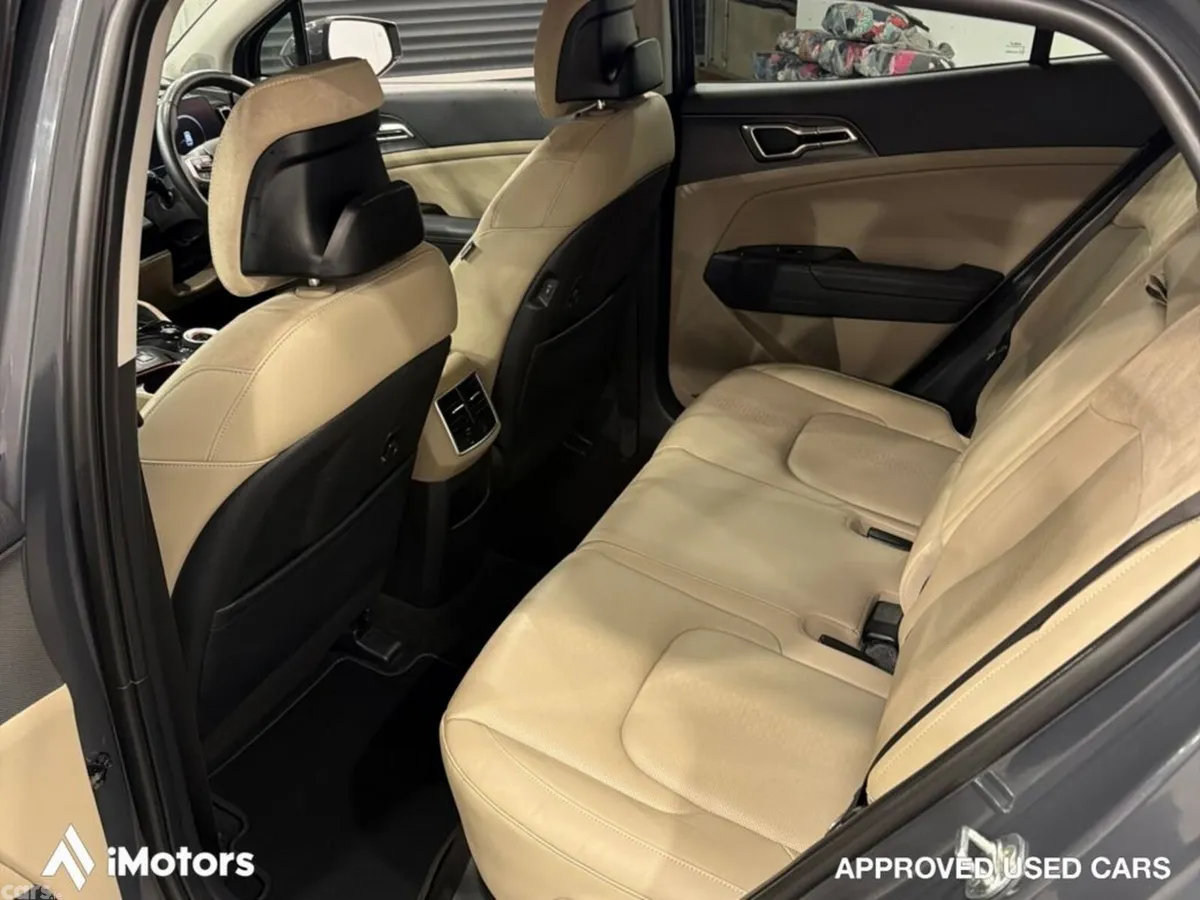 Kia Sportage SUV, Petrol Plug-in Hybrid, 2023, Grey