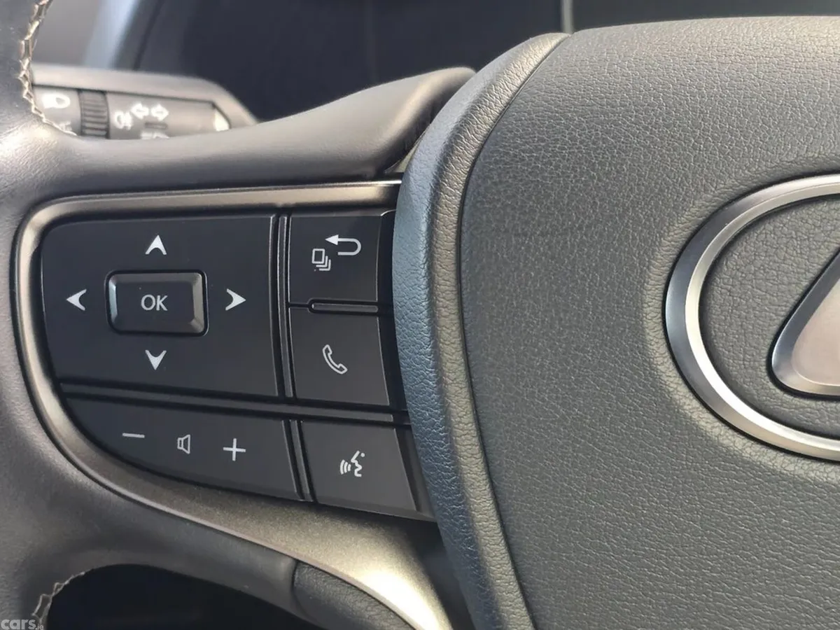 Lexus UX Hatchback, Petrol Hybrid, 2021, Silver