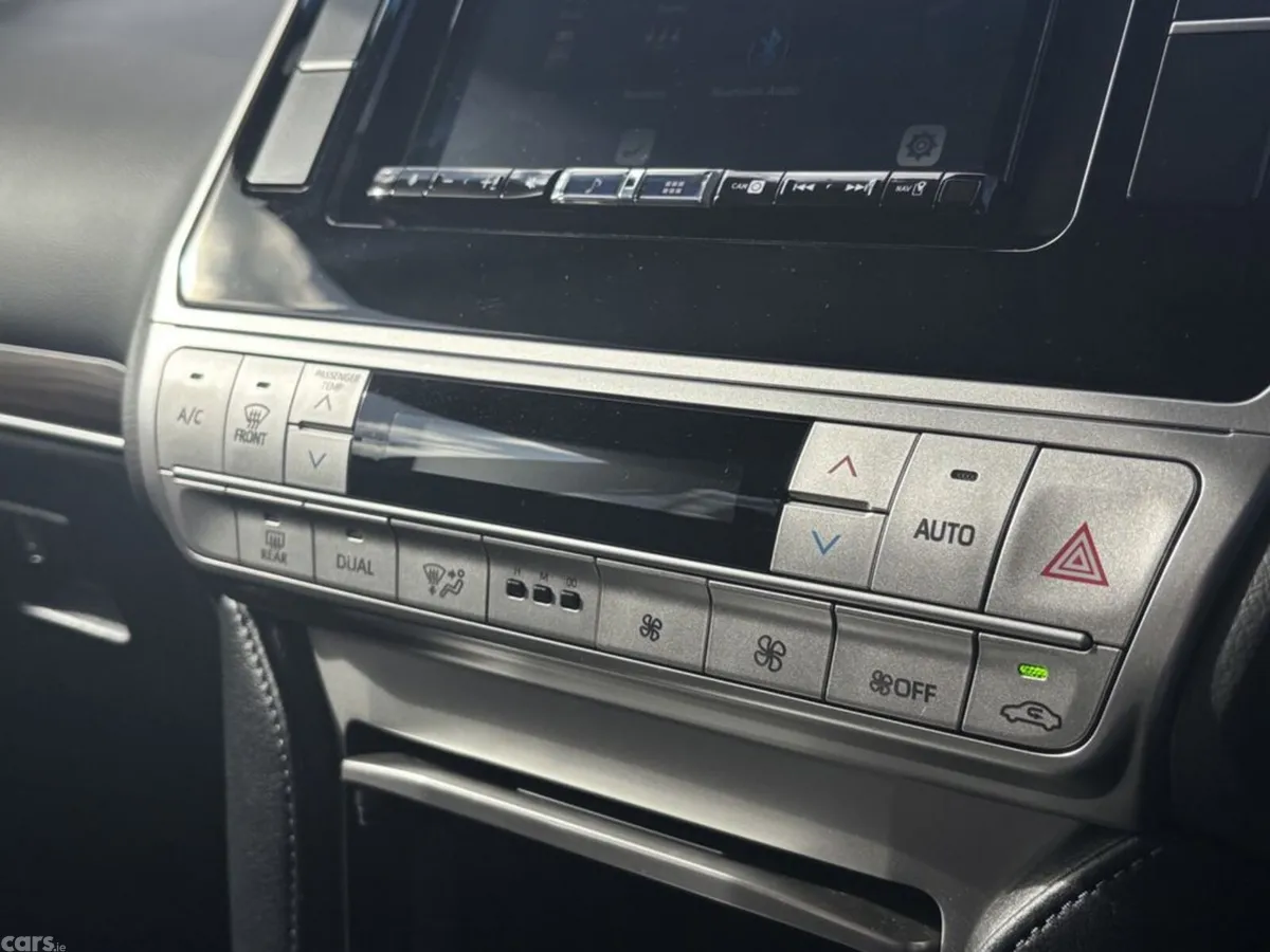Toyota Land Cruiser MPV, Diesel, 2023, Black