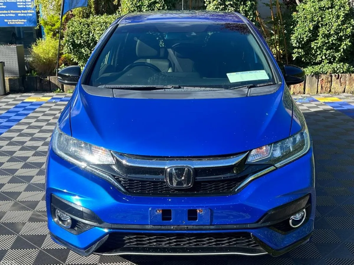 Honda Fit Hatchback, Petrol Hybrid, 2018, Blue