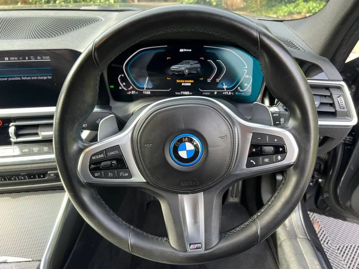 BMW 3-Series Estate, Petrol Plug-in Hybrid, 2022, Grey