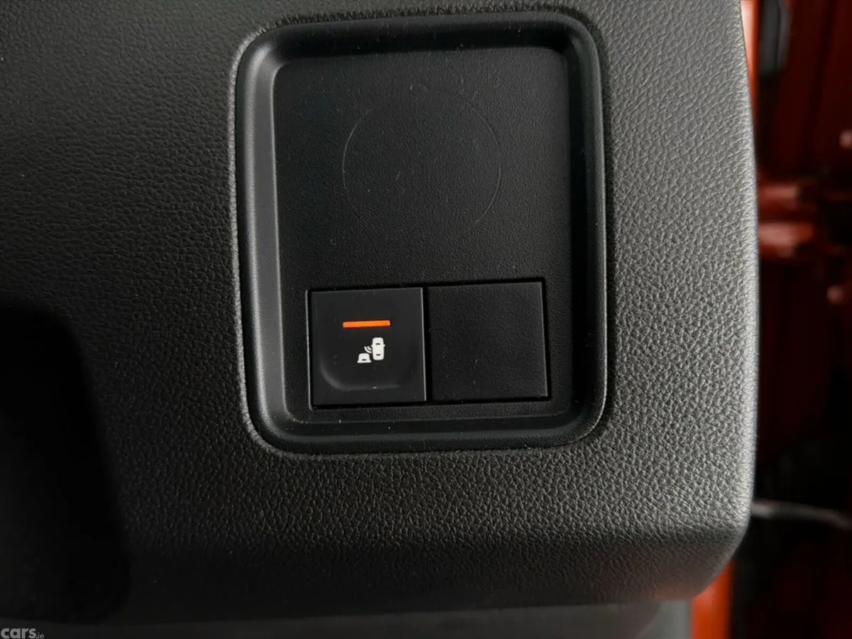 Dacia Duster SUV, Petrol, 2024, Orange