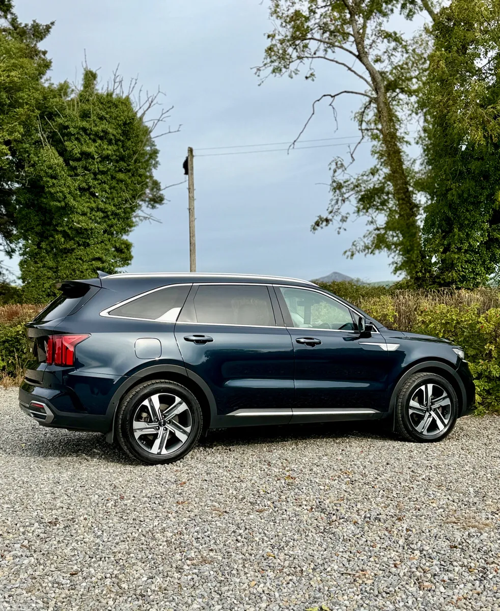 Kia Sorento SUV, Petrol Plug-in Hybrid, 2023, Blue