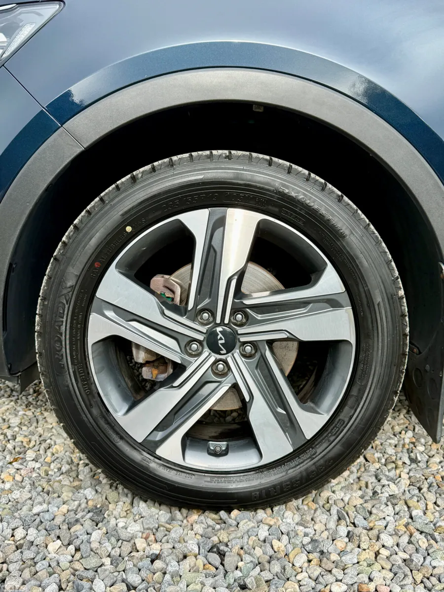 Kia Sorento SUV, Petrol Plug-in Hybrid, 2023, Blue