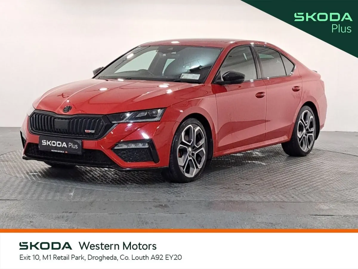 Skoda Octavia Saloon, Diesel, 2022, Red