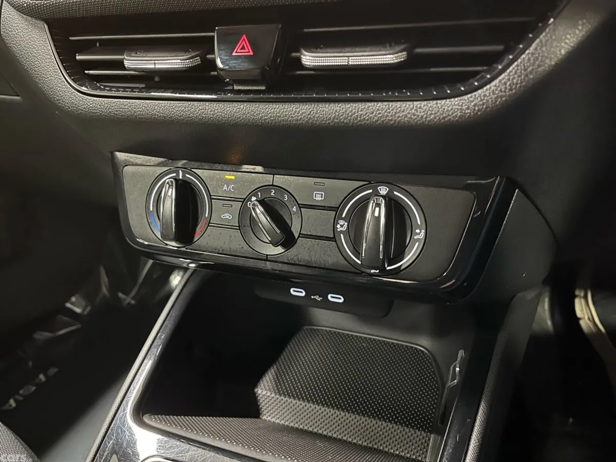 Skoda Fabia Selection 1.0TSI 95BHP - Reversing Cam, Cabra