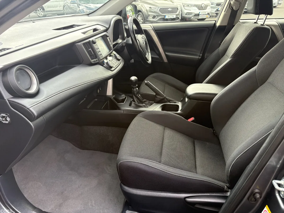 Toyota RAV4 SUV, Diesel, 2016, Grey