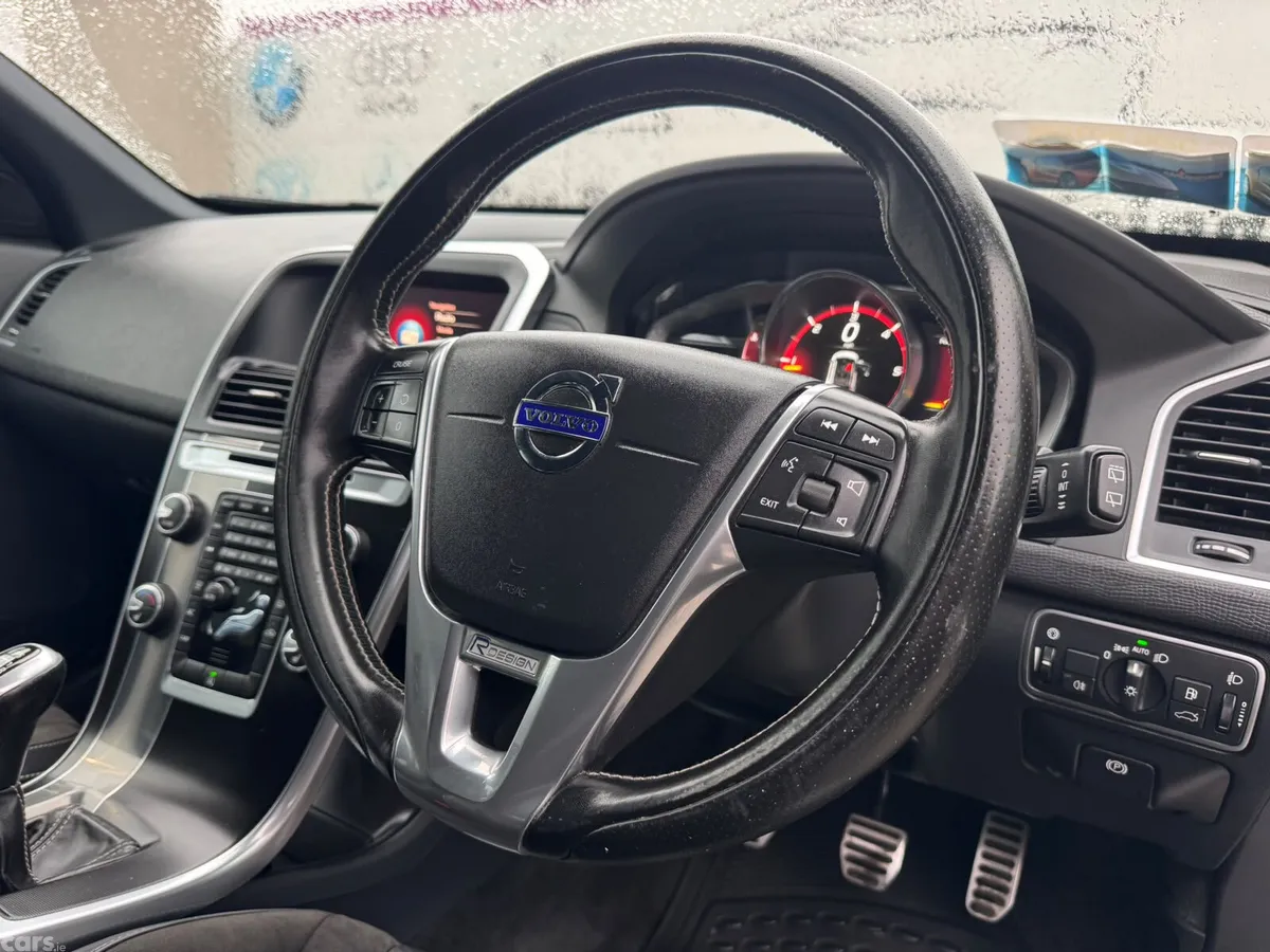 Volvo XC60 SUV, Diesel, 2017, Black