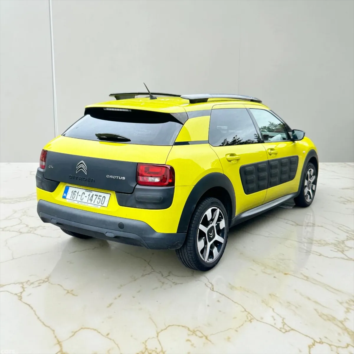 Citroen C4 Cactus Hatchback, Petrol, 2016, Yellow